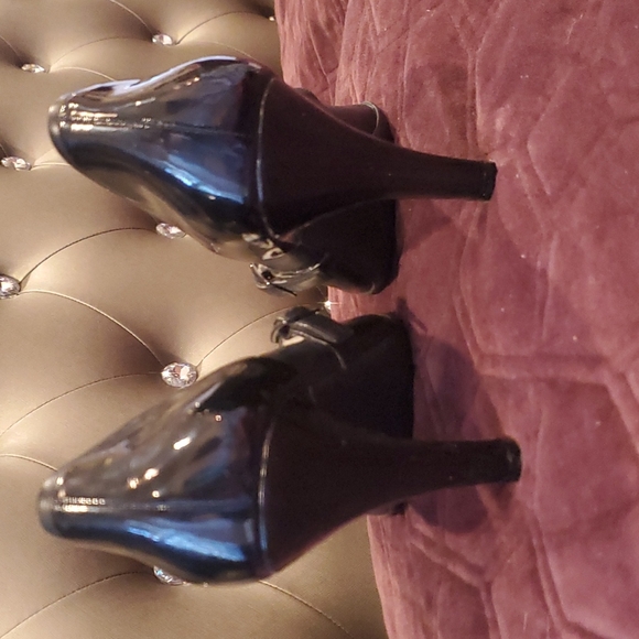 Kenneth Cole Reaction, Go 2 Town pointy pumps,  patent heel, size 7.5 - Picture 2 of 7